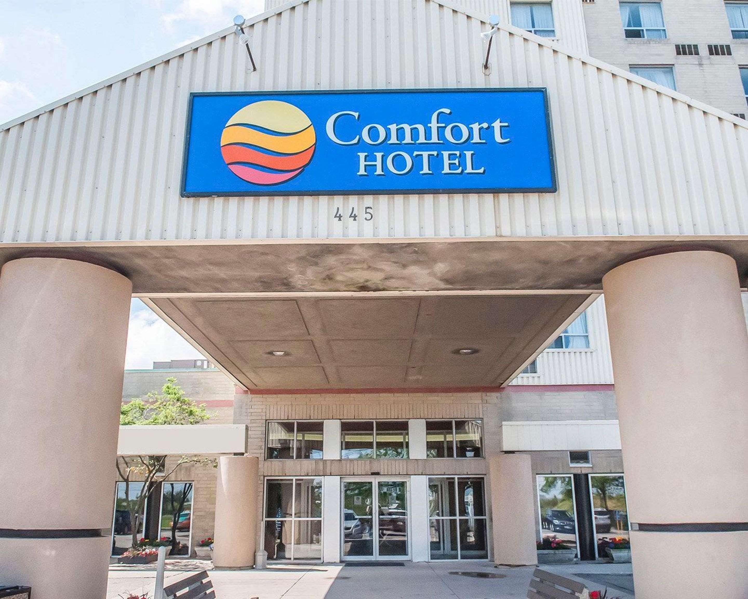 Comfort Airport North Hotel 3*