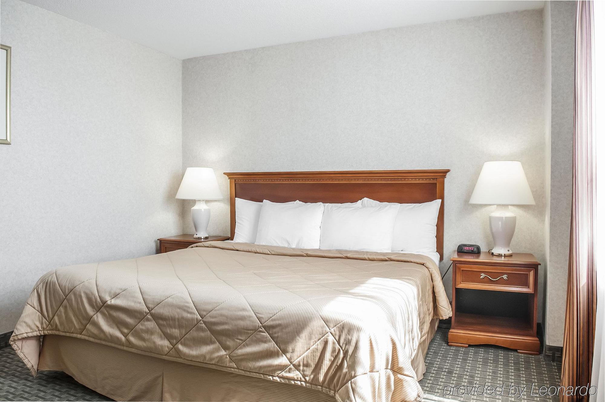 Comfort Airport North 3* Toronto