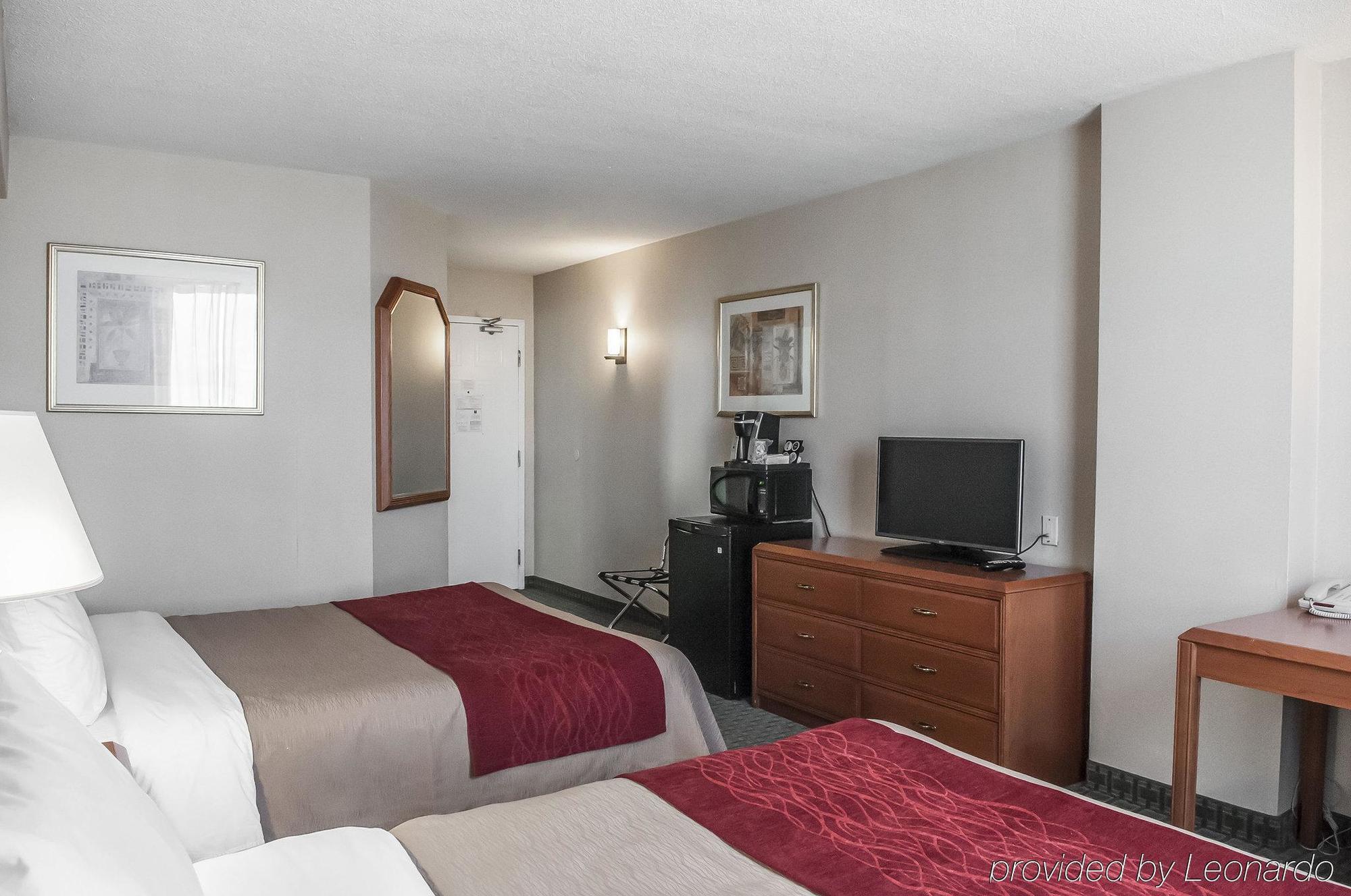Comfort Airport North Hotel Toronto
