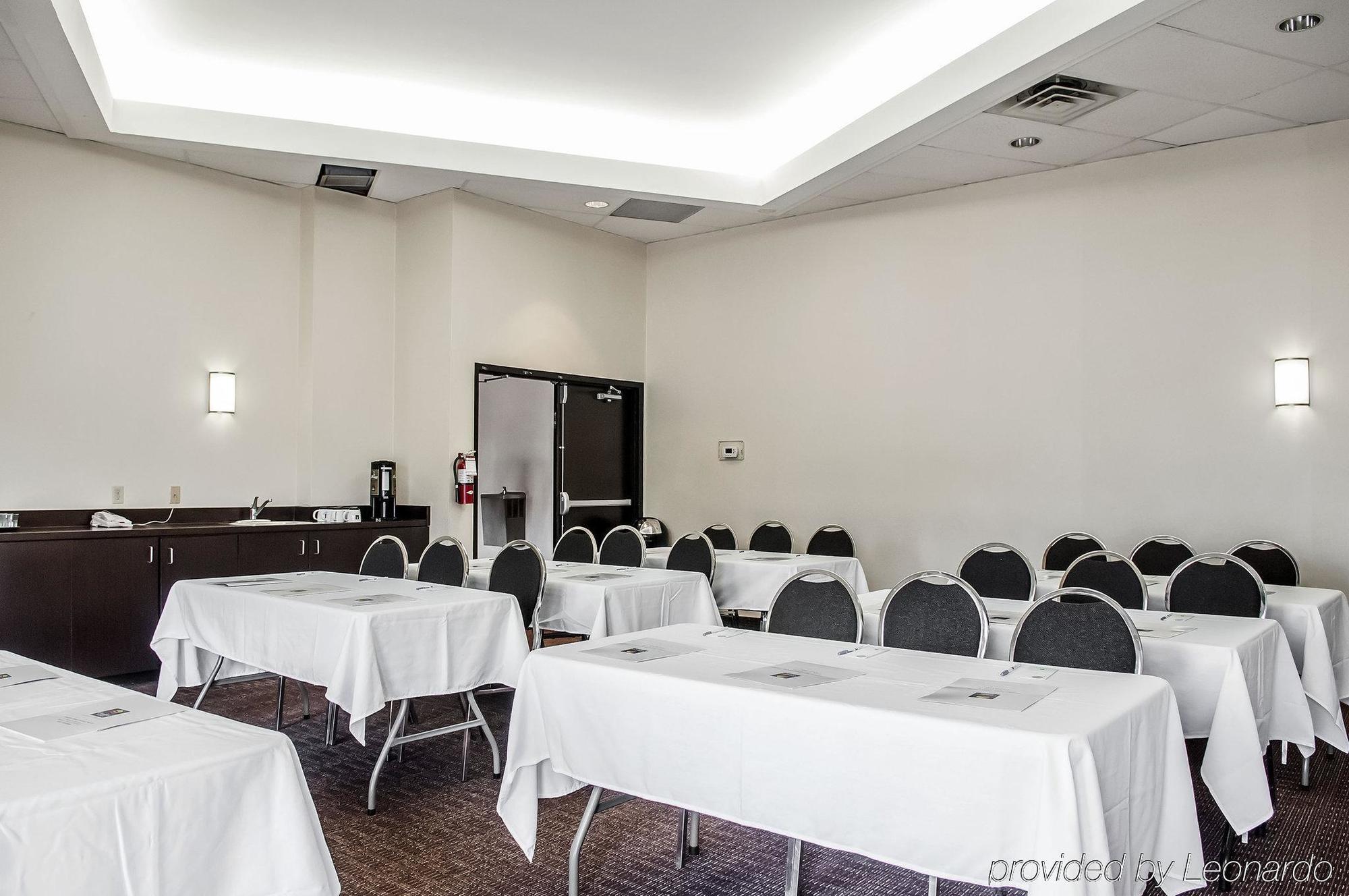 Comfort Airport North Hotel