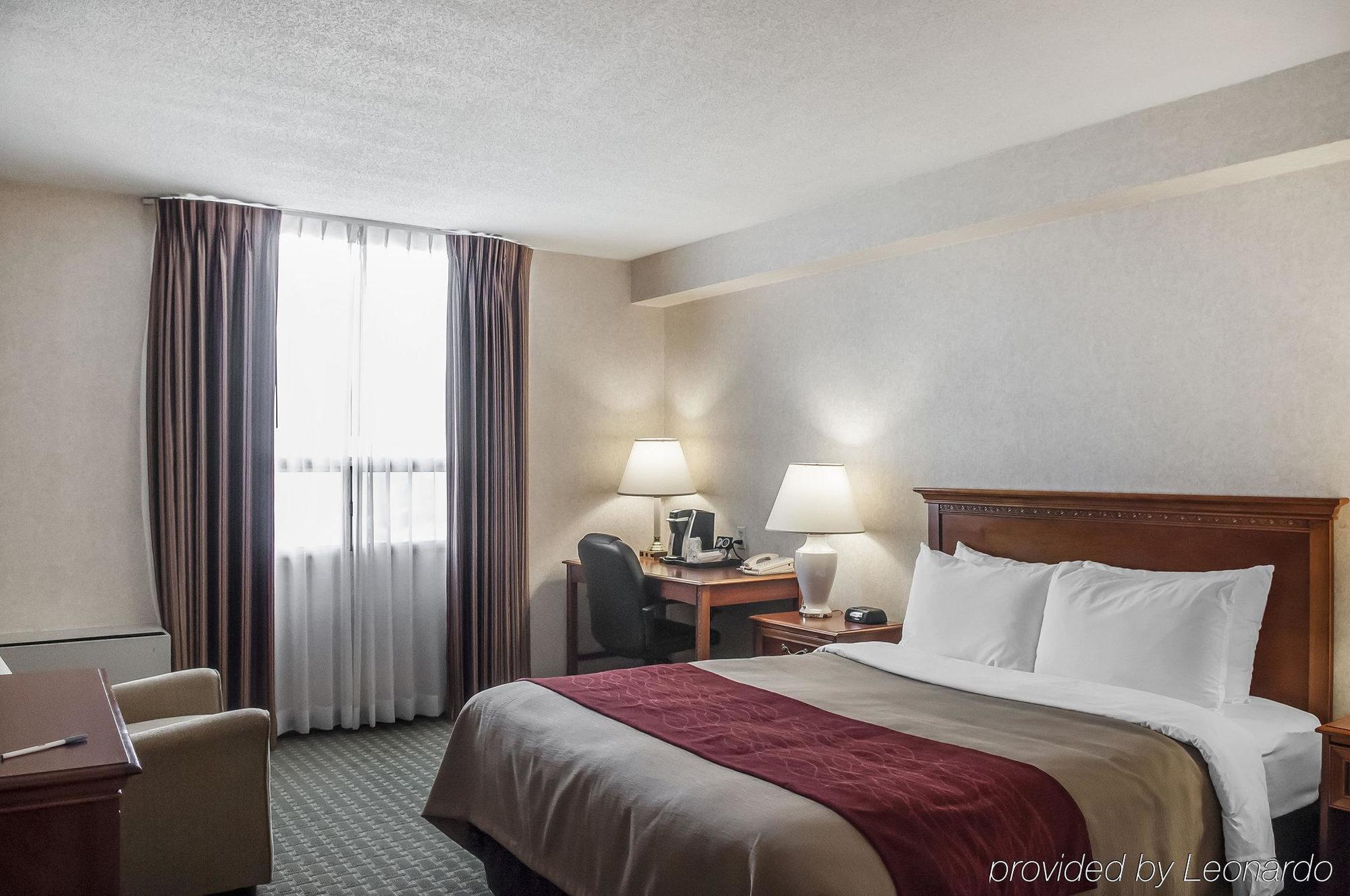 Comfort Airport North Hotel Toronto